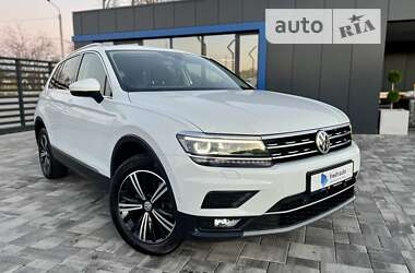 Внедорожник / Кроссовер Volkswagen Tiguan 2018 в 