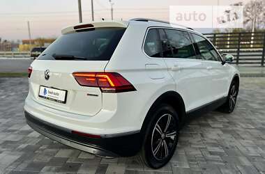 Внедорожник / Кроссовер Volkswagen Tiguan 2018 в 