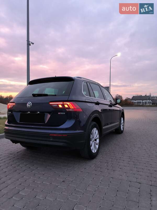 Внедорожник / Кроссовер Volkswagen Tiguan 2019 в Львове