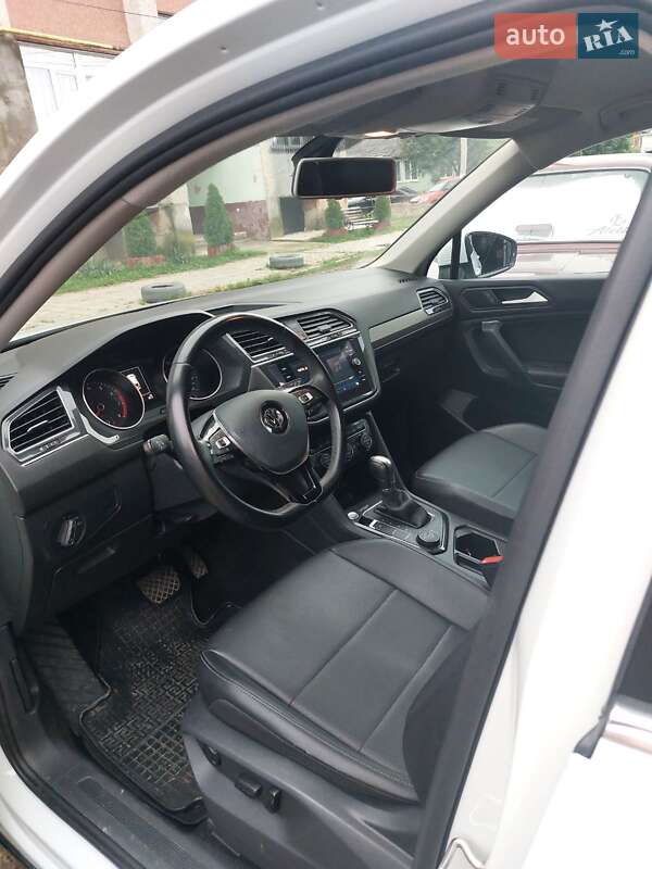 Внедорожник / Кроссовер Volkswagen Tiguan 2018 в Черновцах