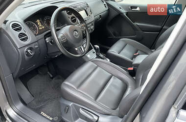 Внедорожник / Кроссовер Volkswagen Tiguan 2014 в 