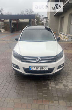 Позашляховик / Кросовер Volkswagen Tiguan 2011 в Знам'янці