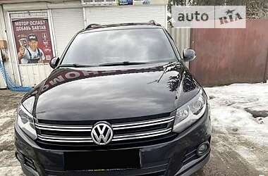 Внедорожник / Кроссовер Volkswagen Tiguan 2016 в Львове