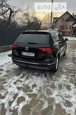 Внедорожник / Кроссовер Volkswagen Tiguan 2018 в 