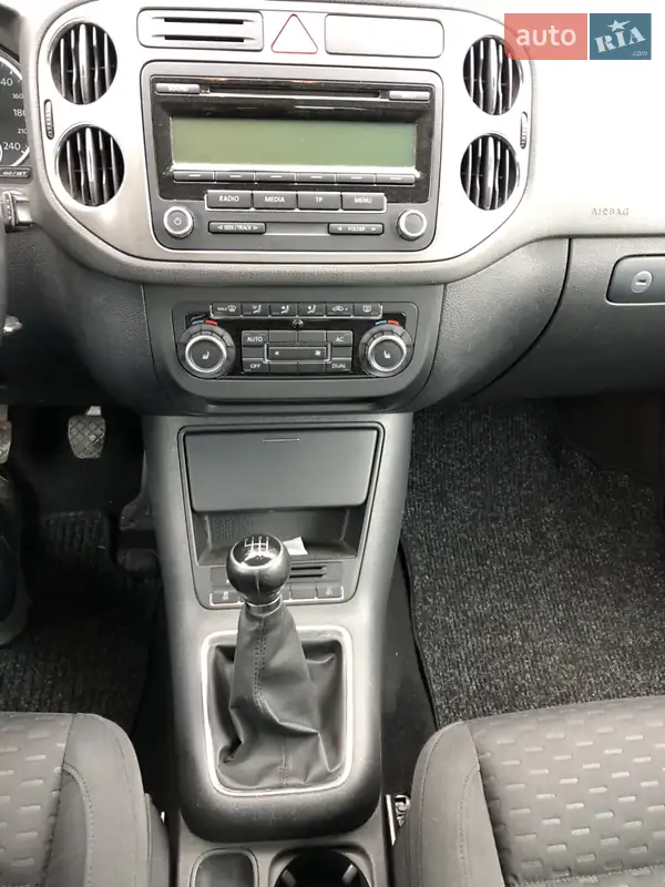 Volkswagen Tiguan 2010 VIN WVGZZZ5NZBW050251 фото оголошення 47 з 98
