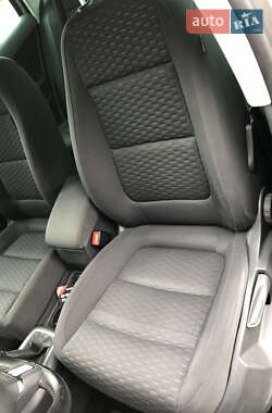 Внедорожник / Кроссовер Volkswagen Tiguan 2010 в 