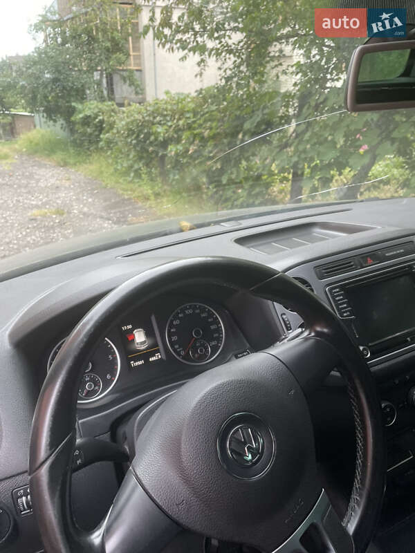 Внедорожник / Кроссовер Volkswagen Tiguan 2015 в Киеве