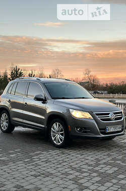 Внедорожник / Кроссовер Volkswagen Tiguan 2009 в Ивано-Франковске