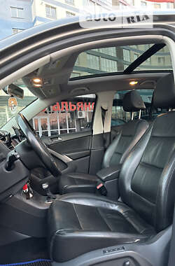 Внедорожник / Кроссовер Volkswagen Tiguan 2009 в Ивано-Франковске