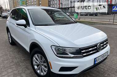 Позашляховик / Кросовер Volkswagen Tiguan 2019 в Києві