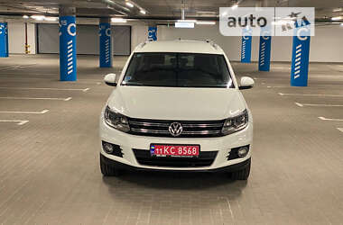 Внедорожник / Кроссовер Volkswagen Tiguan 2014 в Киеве