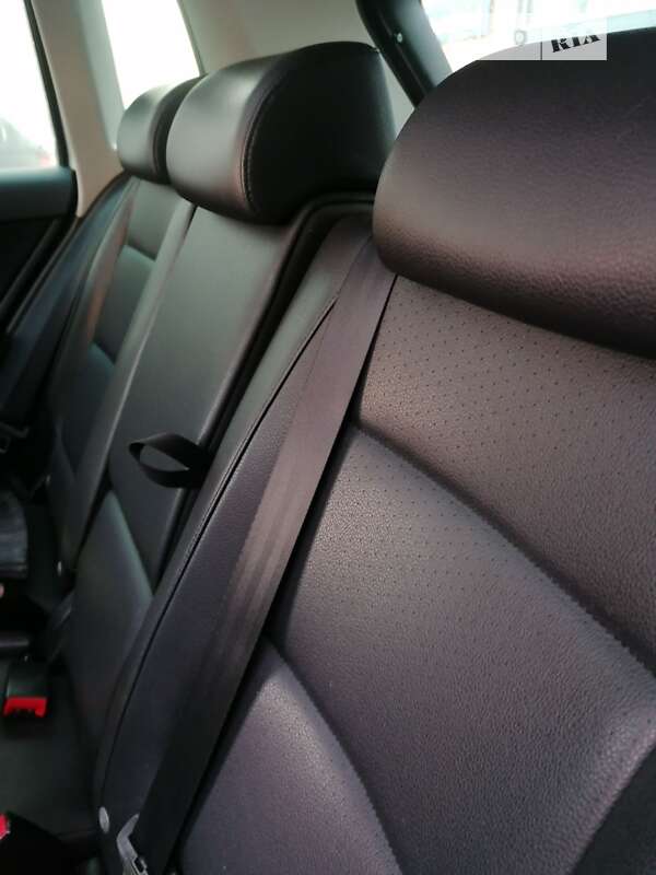 Внедорожник / Кроссовер Volkswagen Tiguan 2010 в Львове