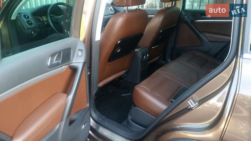 Внедорожник / Кроссовер Volkswagen Tiguan 2012 в Кривом Роге