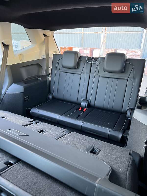 Внедорожник / Кроссовер Volkswagen Tiguan 2022 в Николаеве