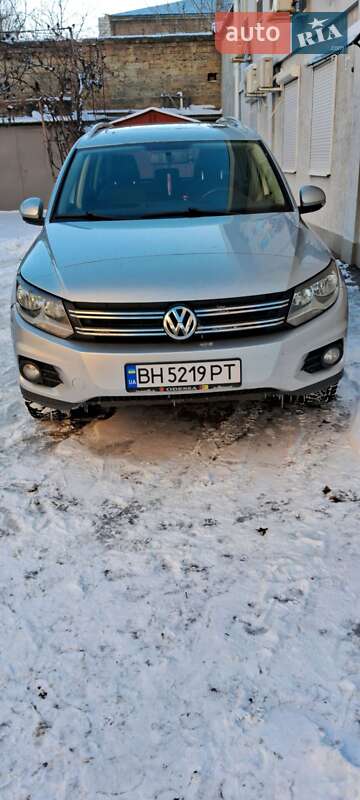 Внедорожник / Кроссовер Volkswagen Tiguan 2012 в Одессе