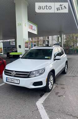 Внедорожник / Кроссовер Volkswagen Tiguan 2016 в Одессе