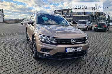 Позашляховик / Кросовер Volkswagen Tiguan 2017 в Чернівцях