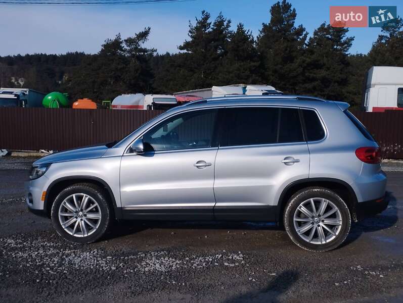 Внедорожник / Кроссовер Volkswagen Tiguan 2016 в Николаеве