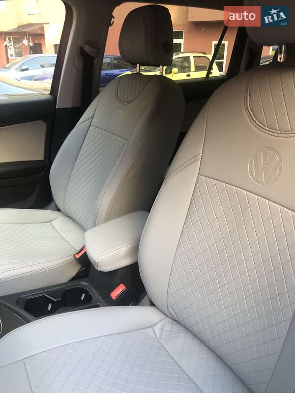 Внедорожник / Кроссовер Volkswagen Tiguan 2017 в Одессе