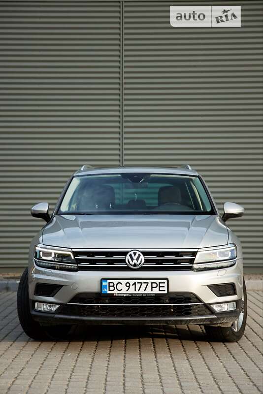 Внедорожник / Кроссовер Volkswagen Tiguan 2017 в Николаеве