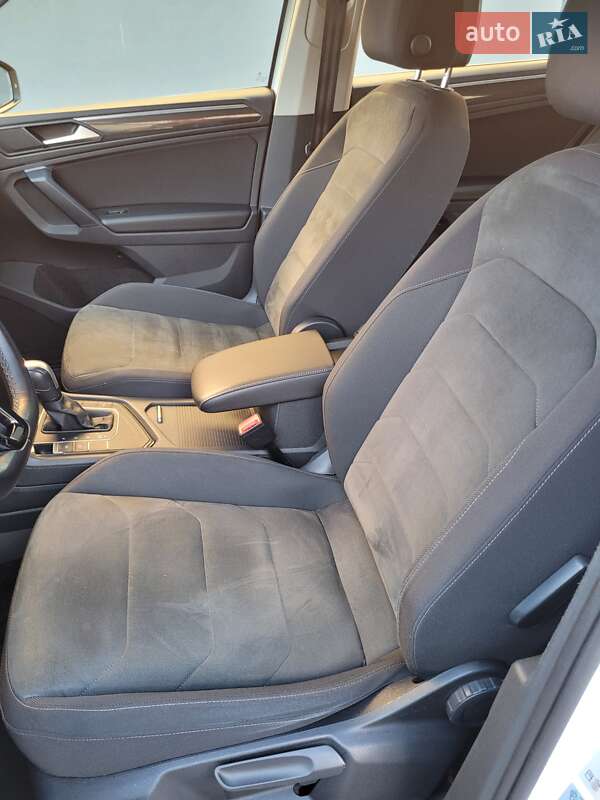 Внедорожник / Кроссовер Volkswagen Tiguan 2019 в Мукачево