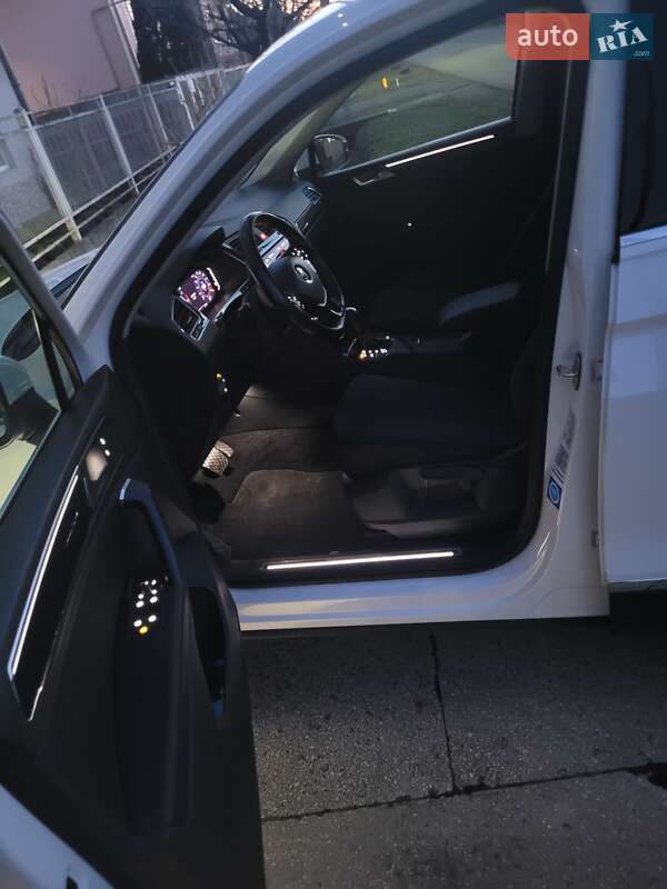 Внедорожник / Кроссовер Volkswagen Tiguan 2019 в Мукачево