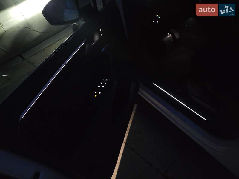 Внедорожник / Кроссовер Volkswagen Tiguan 2019 в Мукачево