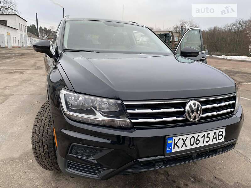 Позашляховик / Кросовер Volkswagen Tiguan 2019 в 