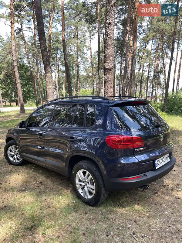 Внедорожник / Кроссовер Volkswagen Tiguan 2016 в Житомире