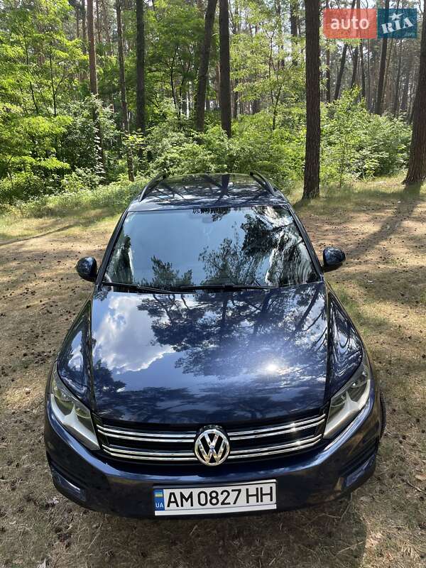 Внедорожник / Кроссовер Volkswagen Tiguan 2016 в Житомире