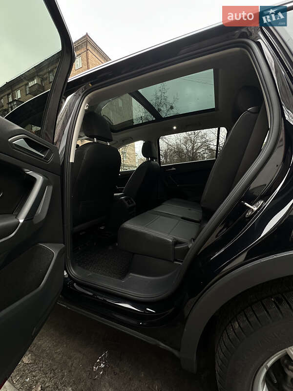 Внедорожник / Кроссовер Volkswagen Tiguan 2020 в Киеве фото 7 Внедорожник / Кроссовер Volkswagen Tiguan 2020 в Киеве