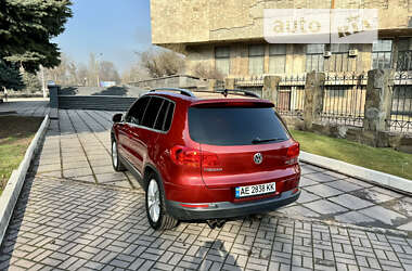 Внедорожник / Кроссовер Volkswagen Tiguan 2014 в Каменском