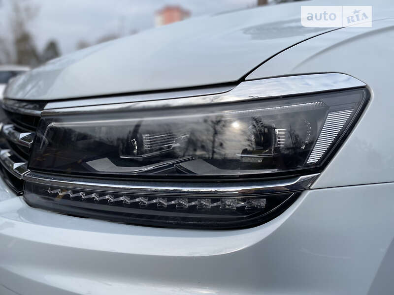 Внедорожник / Кроссовер Volkswagen Tiguan 2017 в Киеве