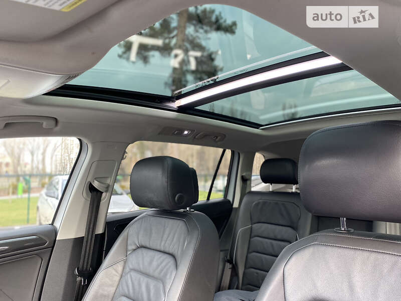 Внедорожник / Кроссовер Volkswagen Tiguan 2017 в Киеве