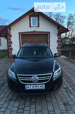 Внедорожник / Кроссовер Volkswagen Tiguan 2009 в Городенке