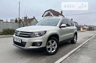 Внедорожник / Кроссовер Volkswagen Tiguan 2012 в Хмельницком