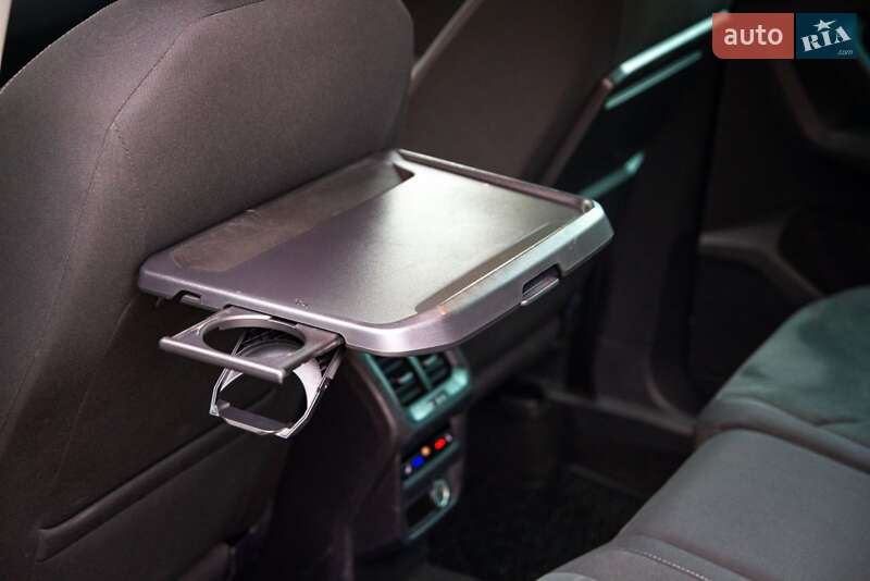 Внедорожник / Кроссовер Volkswagen Tiguan 2018 в Тернополе