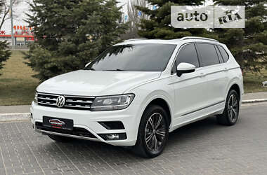 Позашляховик / Кросовер Volkswagen Tiguan 2018 в Одесі