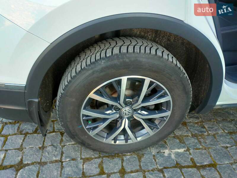 Позашляховик / Кросовер Volkswagen Tiguan 2020 в Києві