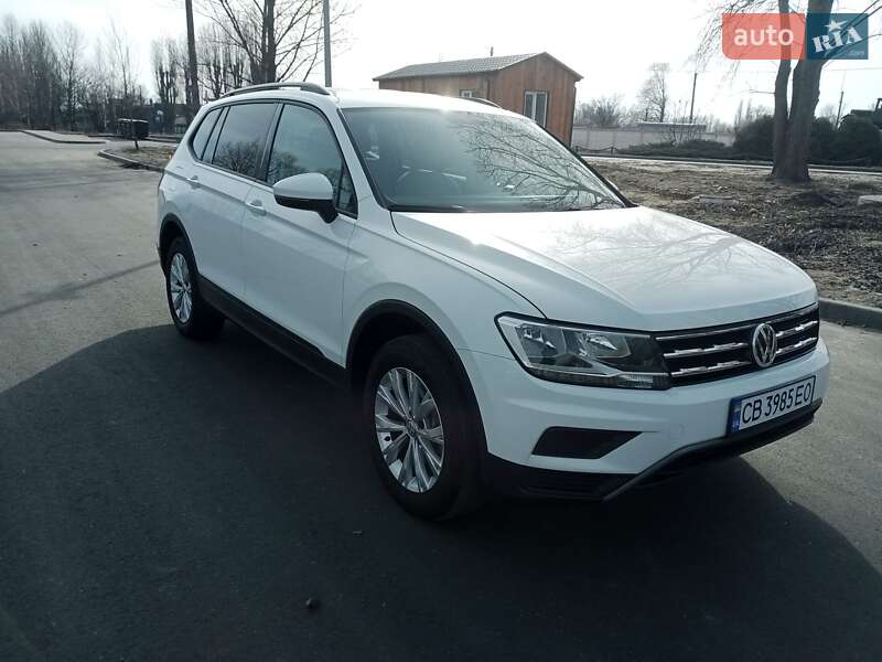 Внедорожник / Кроссовер Volkswagen Tiguan 2020 в Чернигове
