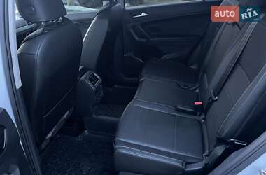 Внедорожник / Кроссовер Volkswagen Tiguan 2018 в 