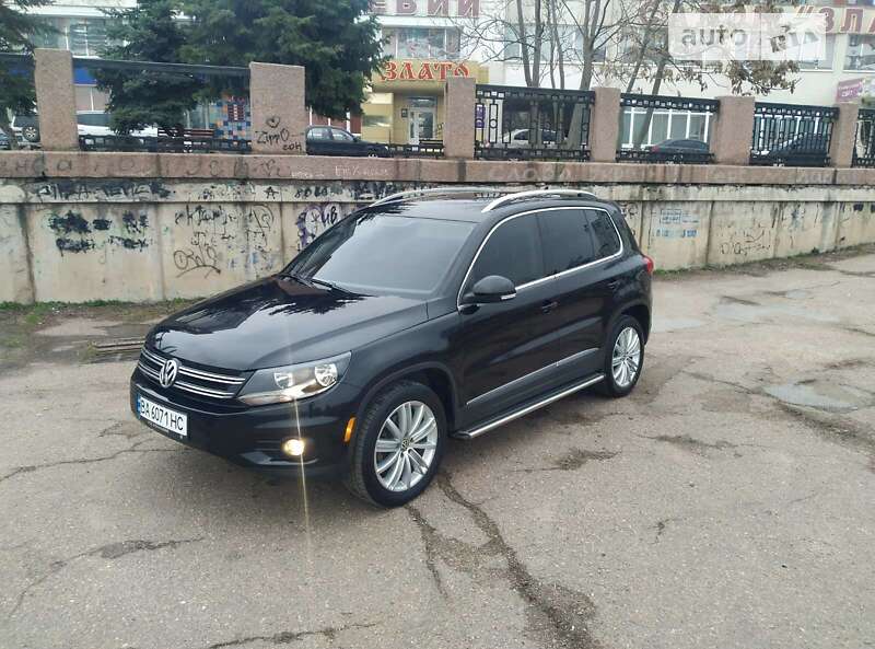Внедорожник / Кроссовер Volkswagen Tiguan 2013 в Кропивницком