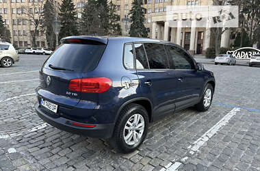 Внедорожник / Кроссовер Volkswagen Tiguan 2012 в Харькове