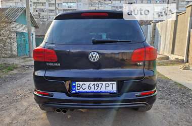 Внедорожник / Кроссовер Volkswagen Tiguan 2016 в Николаеве