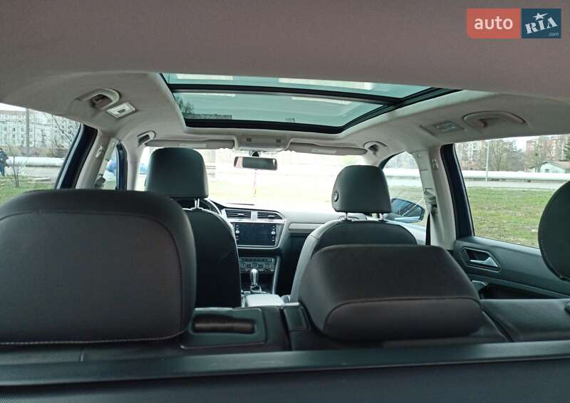 Внедорожник / Кроссовер Volkswagen Tiguan 2018 в Нетешине
