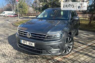 Позашляховик / Кросовер Volkswagen Tiguan 2018 в Івано-Франківську