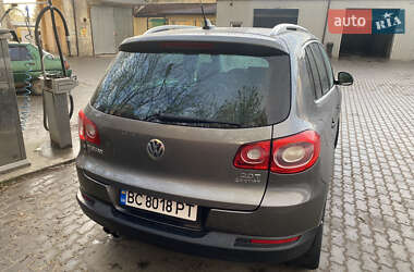 Позашляховик / Кросовер Volkswagen Tiguan 2010 в Львові