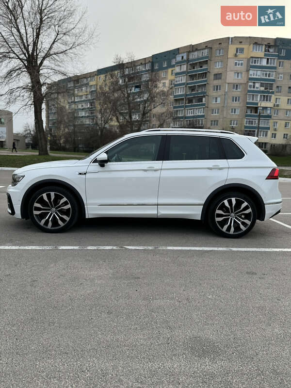 Внедорожник / Кроссовер Volkswagen Tiguan 2017 в Каменском