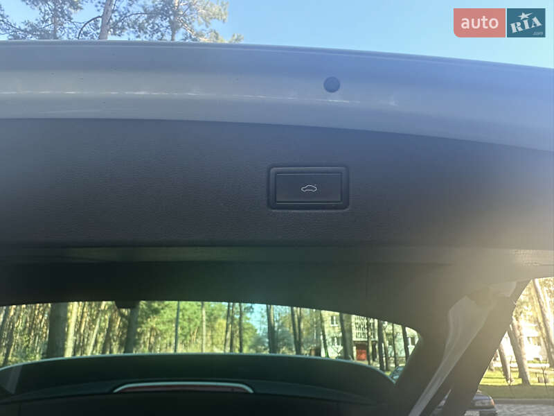 Внедорожник / Кроссовер Volkswagen Tiguan 2016 в Славуте