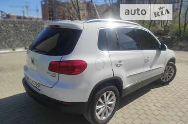 Позашляховик / Кросовер Volkswagen Tiguan 2014 в Чернівцях